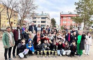 Demirözülü öğrencilerden spor alanında başarı