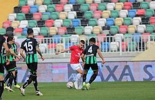 Denizlispor puana hasret kaldı