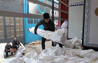 Deprem bölgelerine Yenimahalle desteği sürüyor