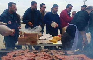 Deprem bölgesi Malatya’da 28 bin kişiye köfte...