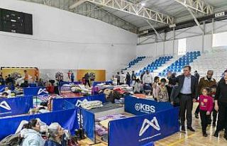 Deprem bölgesinden yoğun göç alan Mersin destek...