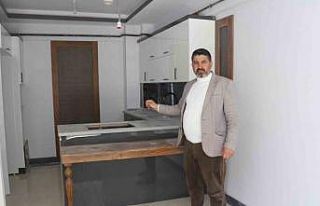 Depremde çatlak dahi oluşmayan binanın müteahhidi...