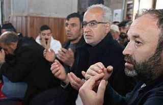 Depremde hayatını kaybedenler için mevlit okutuldu