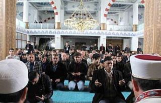 Depremde hayatını kaybedenler için Şırnak’ta...