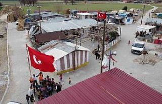 Depremde Romen dayanışması