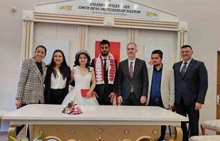 Depremden kurtulup Bursa’da dünyaevine girdiler