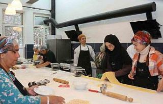 Depremin yaralarını sanat ve sporla sarıyorlar