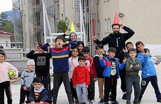 Depremzede çocuklar depremin etkilerini sporla atıyorlar