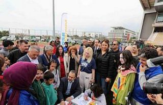 Depremzede çocuklar için spor şenliği