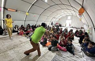 Depremzede çocuklara özel etkinlikler düzenleniyor