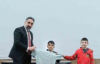 Depremzede çocuklardan anlamlı teşekkür