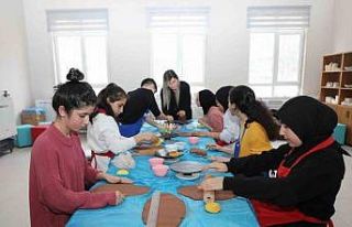 Depremzede çocukların yaraları Ağrı’da sarılıyor