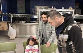 Depremzede minik Arzu’ya doğum günü sürpriz