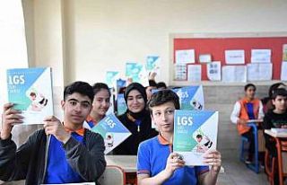 Depremzede öğrencilere yardımcı kaynak desteği