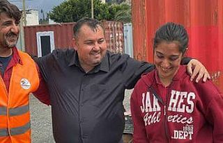 Depremzede vekil adayı, seçilirse tüm maaşını...