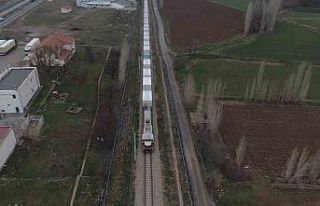 Depremzedelere giden yaşam konteynerleri Kayseri’den...