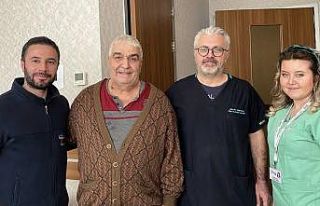 Depremzedelere yemek yaparken kalp krizi geçirdi