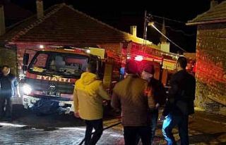 Derebucak’ta korkutan ev yangını