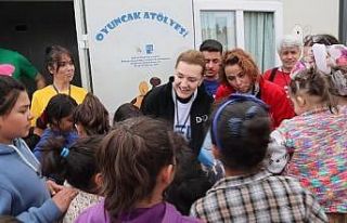 DEÜ’den depremzede çocuklara "Oyuncak Atölyesi"