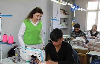 Devlet desteğiyle tekstil atölyesi kurdu, hedefi...