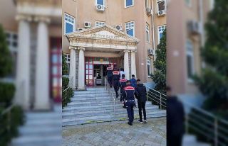 Didim’de motosiklet hırsızları suçüstü yakalandı