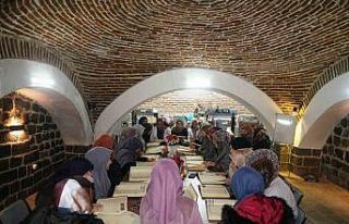 Diyarbakır’da depremde hayatını kaybedenler için...