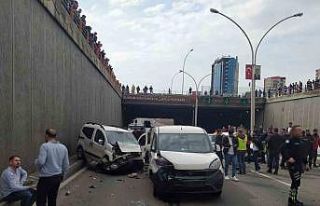 Diyarbakır’da zincirleme kazaya sebebiyet verip...