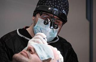 Dr. Levent Acar: "Saç ekiminde doğal görünüm...