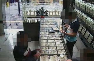 Düşük ayar altını 22 ayar diye satan şüpheli...