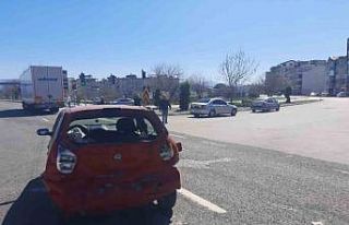 Edremit’te zincirleme trafik kazası: 1 yaralı