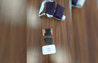 Ehliyet sınavında kopya çekmek isterken yakalandı