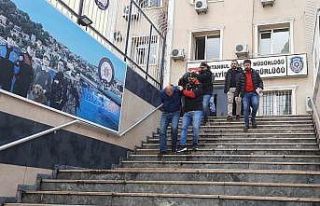 Elektronik aksamını değiştirdikleri otomobilleri...