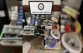 Elektronik malzeme hırsızları yakalandı