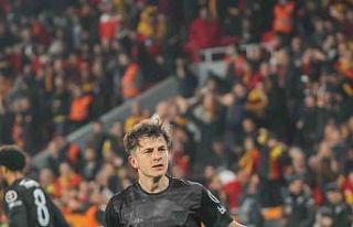 Emirhan Delibaş, Göztepe formasıyla ilk golünü...