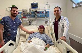 Enkazdan çıkartılan depremzede 54 günlük yaşam...