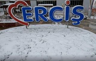 Erciş’te Mart ayı karlı bitti
