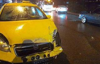 Ereğli’de feci kaza: İki otomobil kafa kafaya...