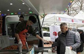 Eskişehir Valiliği afetzedeler için lokma dağıttı