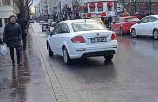 Eskişehir’de taksi ile otomobil çarpıştı
