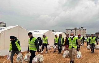 Eskişehirli kuaförler depremzede çocuklara kişisel...