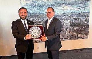 Essen Belediye Başkanı Kufen’den ZONSİAD’a...