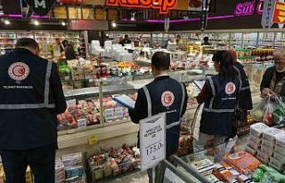 Etiketler tek tek kontrol edildi, fahiş fiyata geçit...