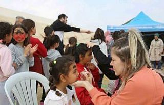 Etkinliklerle çocuklar deprem psikolojisnden uzaklaştırılıyor