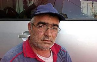 Evinde ölü bulunan adam son yolculuğuna uğurlandı