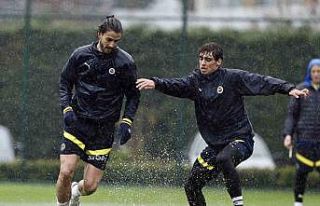 Fenerbahçe, Beşiktaş maçı hazırlıklarına başladı