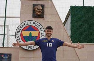 Fenerbahçe, depremzede voleybolcuyu kadrosuna kattı