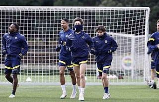Fenerbahçe, Sevilla maçı hazırlıklarına devam...