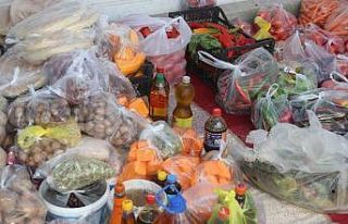 Fethiye’de ’Askıda Sebze Ve Meyve’ ile depremzedelere...