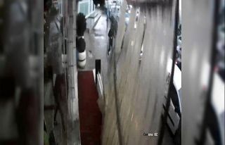 Fırtınan uçurduğu çatının altında kalmaktan...