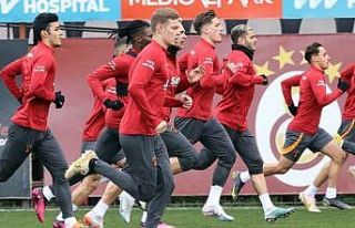 Galatasaray’da Mertens bireysel çalışmalarını...